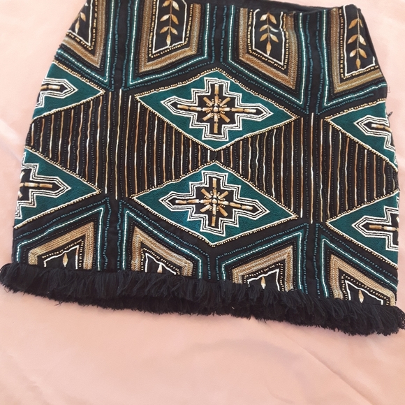 Size 4 H&M beaded fringed mini skirt - Picture 5 of 12
